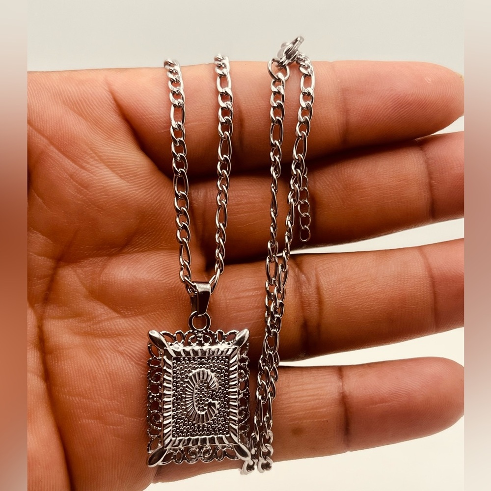 Silver plated unisex necklace leather C design